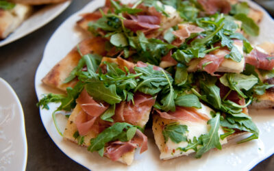 Arugula and Prosciutto Flatbread Pizza